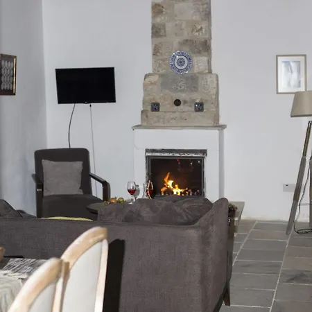 Meleni Bed & Breakfast 3*