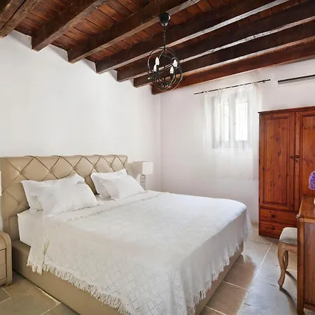 Frühstückspension Meleni Parekklisia