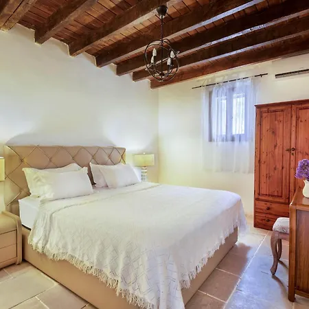 Meleni Frühstückspension 4*