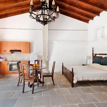Meleni Bed and Breakfast 3*
